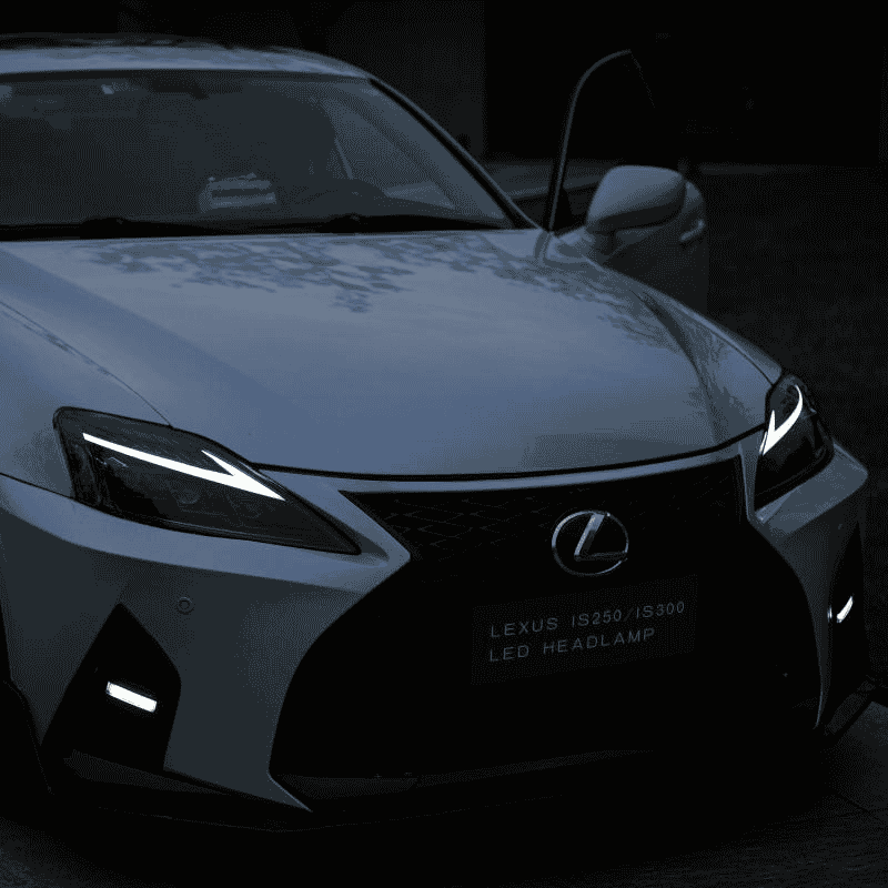 Lexus IS 2006-2012 Headlights - ClutchBlaze