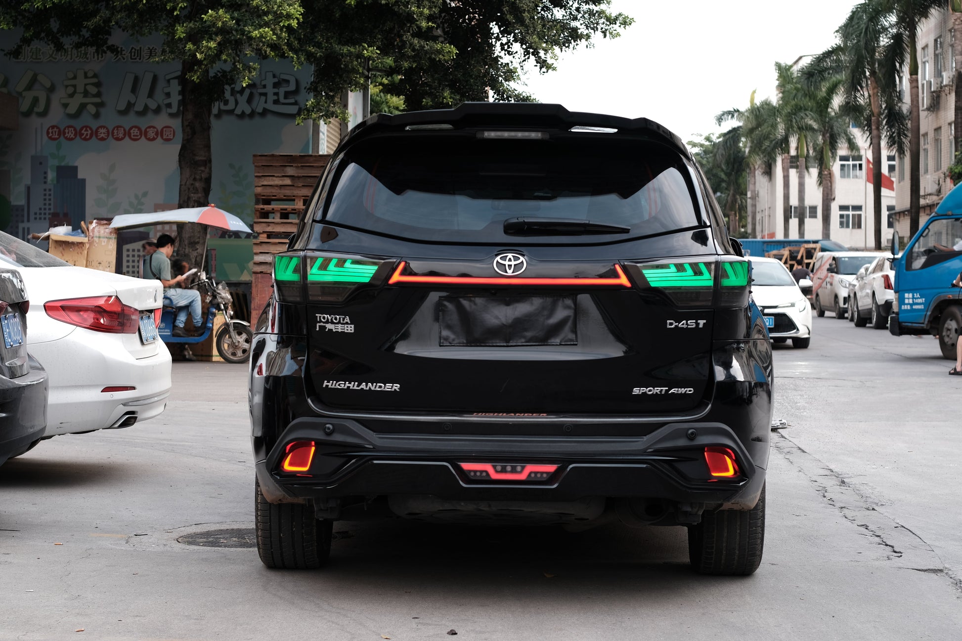 Toyota Highlander 2015-2019 RGB Tail Lights - ClutchBlaze