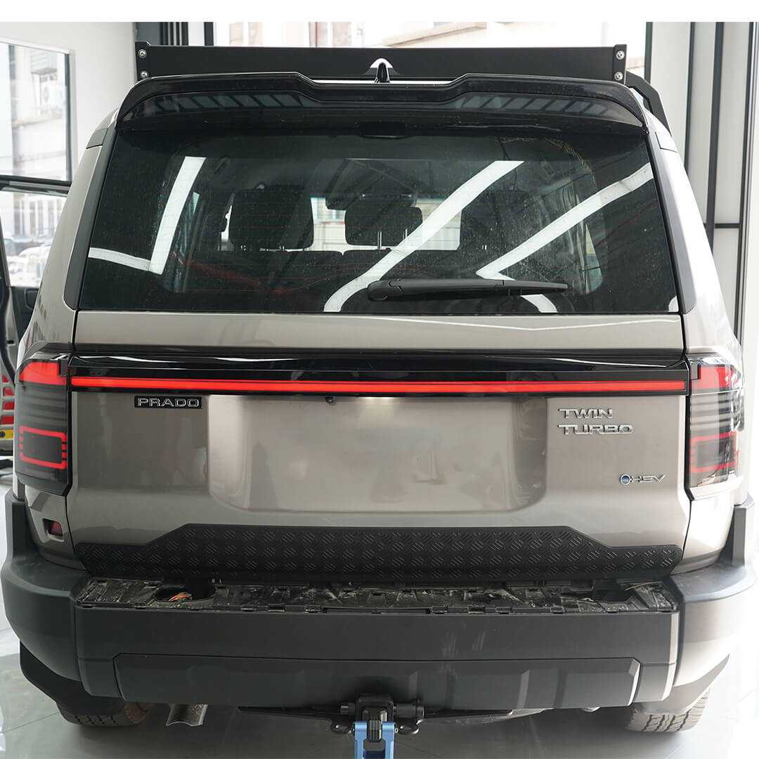 Toyota Land Cruiser 2024-2026 Tail Lights with Tailgate Lights - ClutchBlaze
